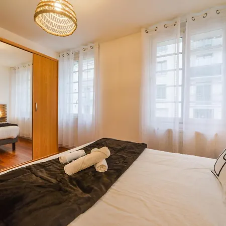 Le Voltaire - Hypercentre - Netflix * Тур